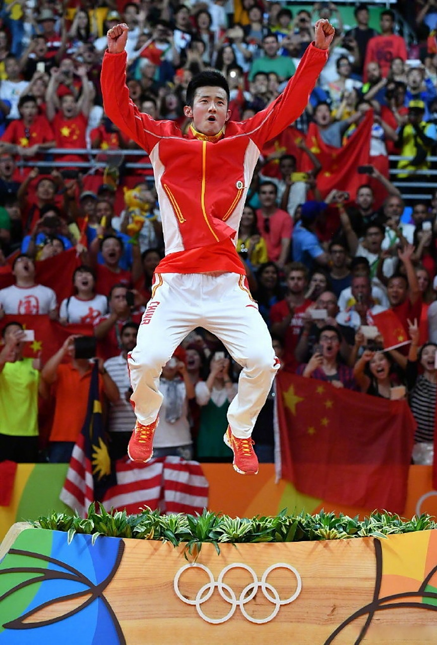 中国羽毛球队绝杀马来西亚羽毛球队,谌龙统治全场的简单介绍 中国羽毛球队绝杀马来西亚羽毛球队,谌龙统治全场的简单介绍