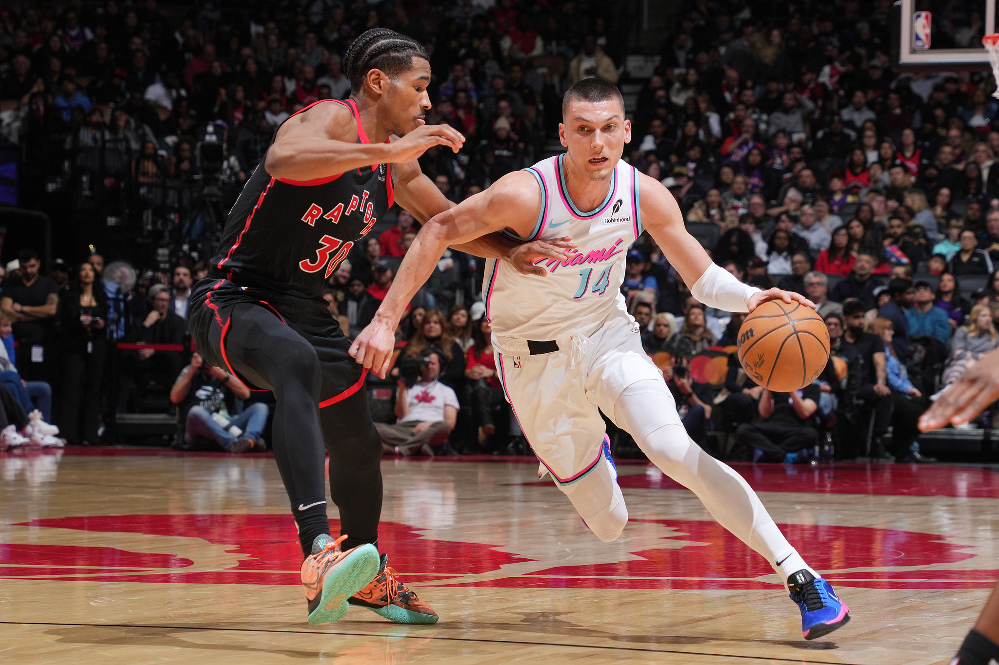 关于猛龙轻取加拿大男篮,锡安关键制胜的信息 关于猛龙轻取加拿大男篮,锡安关键制胜的信息