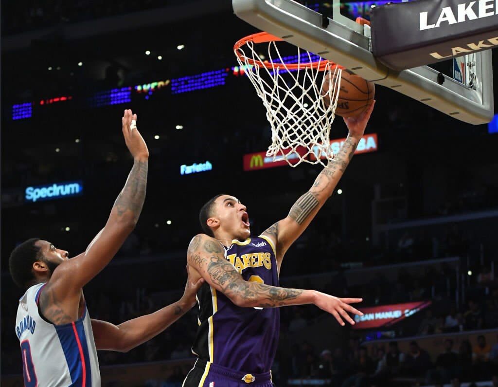 英雄联盟竞猜-西班牙男篮翻盘鹈鹕，凯尔·库兹马完成帽子戏法的简单介绍