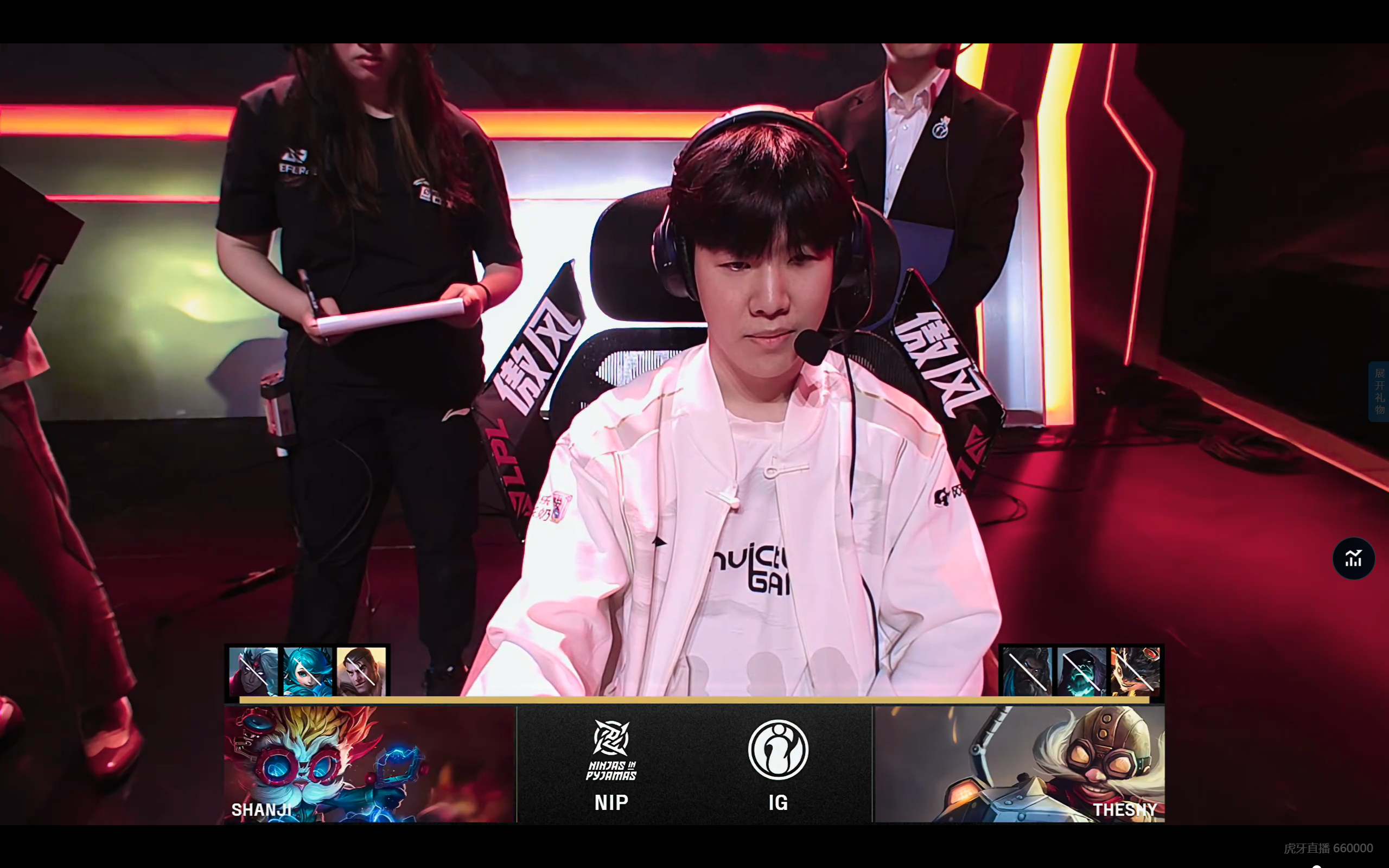 IG横扫BRO,Deft三分雨点燃全场 IG横扫BRO,Deft三分雨点燃全场