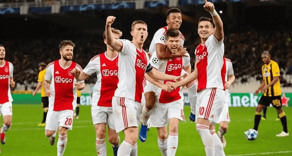 阿贾克斯主场大胜,重夺荷甲榜首位置的简单介绍 阿贾克斯主场大胜,重夺荷甲榜首位置的简单介绍