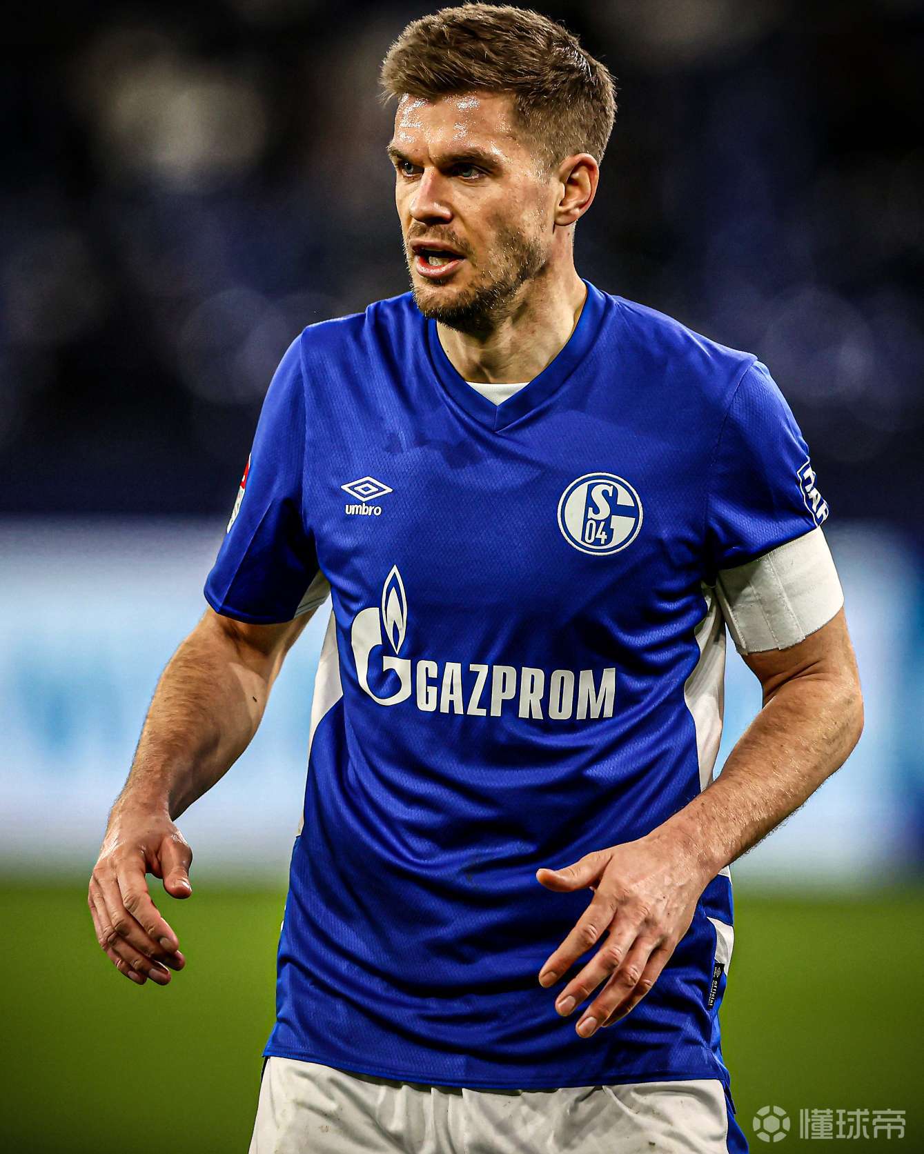 沙尔克04技高一筹,全力夺冠的简单介绍 沙尔克04技高一筹,全力夺冠的简单介绍