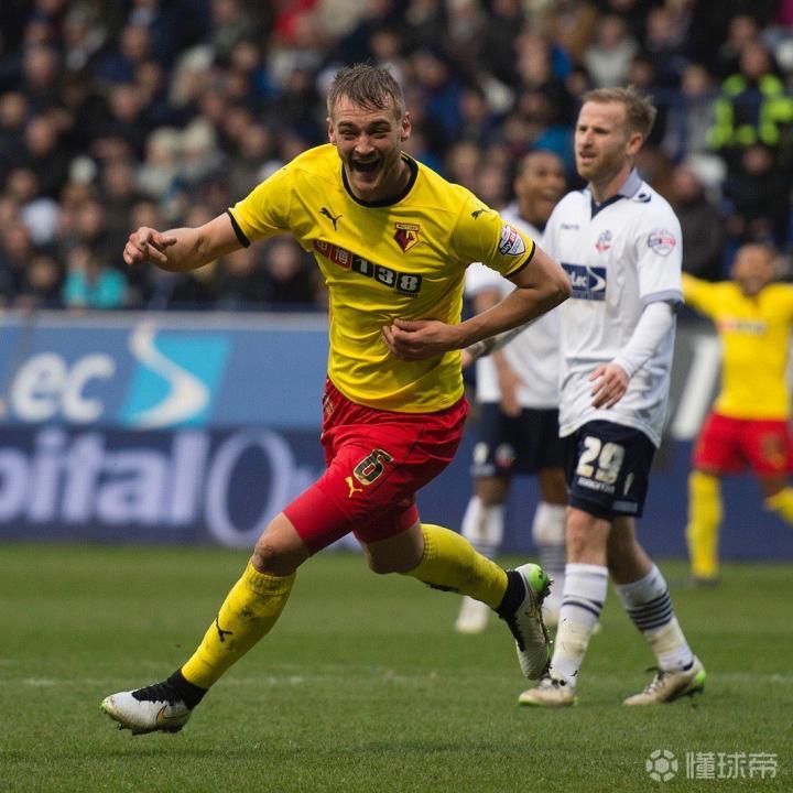 沃特福德后卫卡索特荣膺赛季最佳球员的简单介绍 沃特福德后卫卡索特荣膺赛季最佳球员的简单介绍