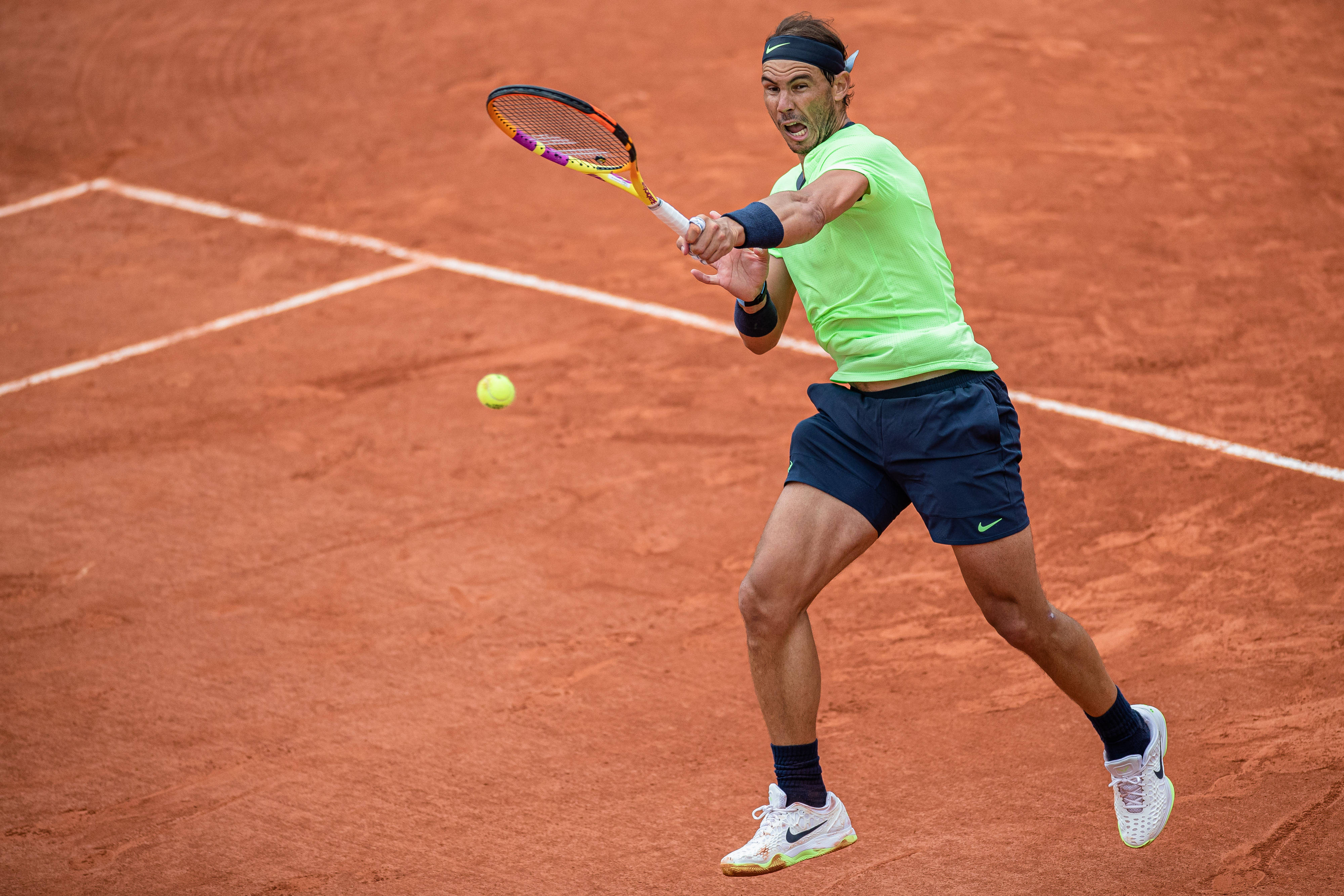 包含西班牙网球队力克世界网球队，纳达尔高光表现的词条