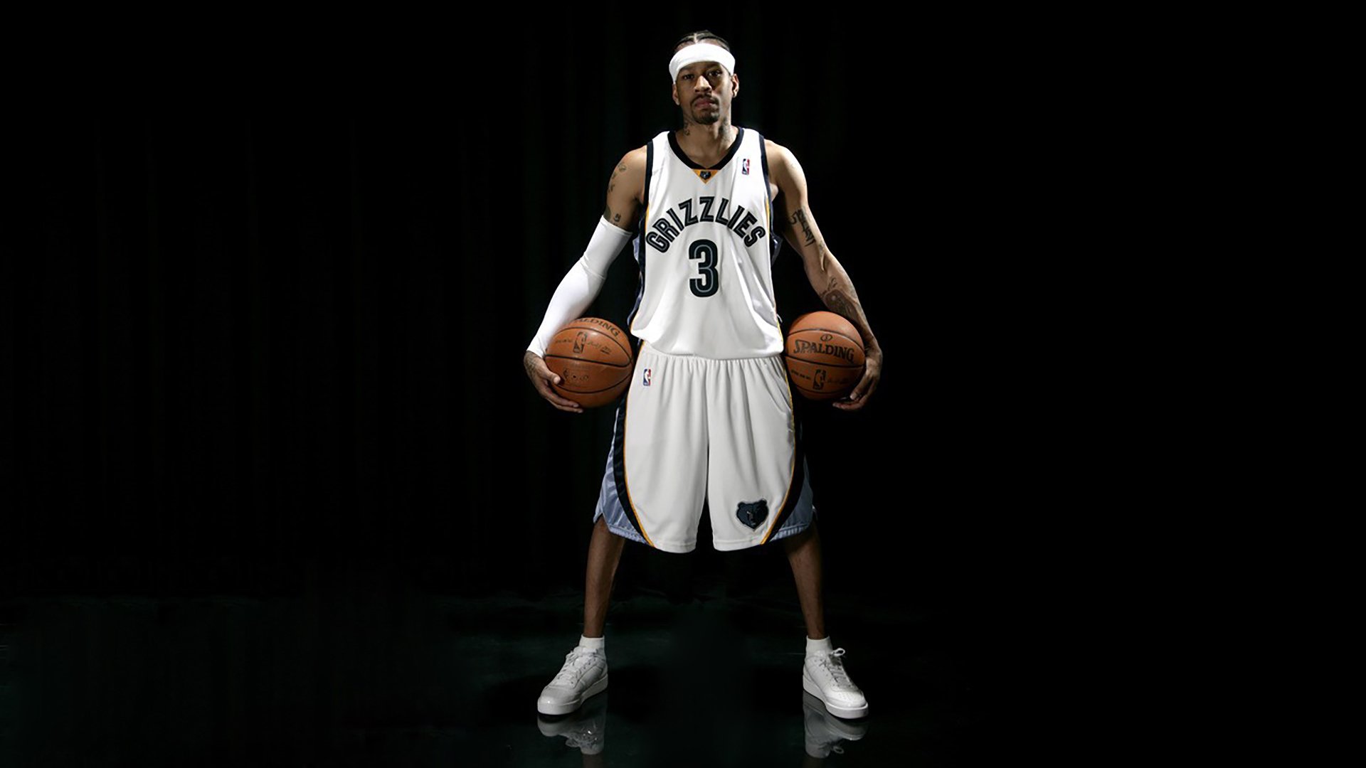 雷霆对阵公牛，范弗利特关键回合不手软，一记三分定义唯一性