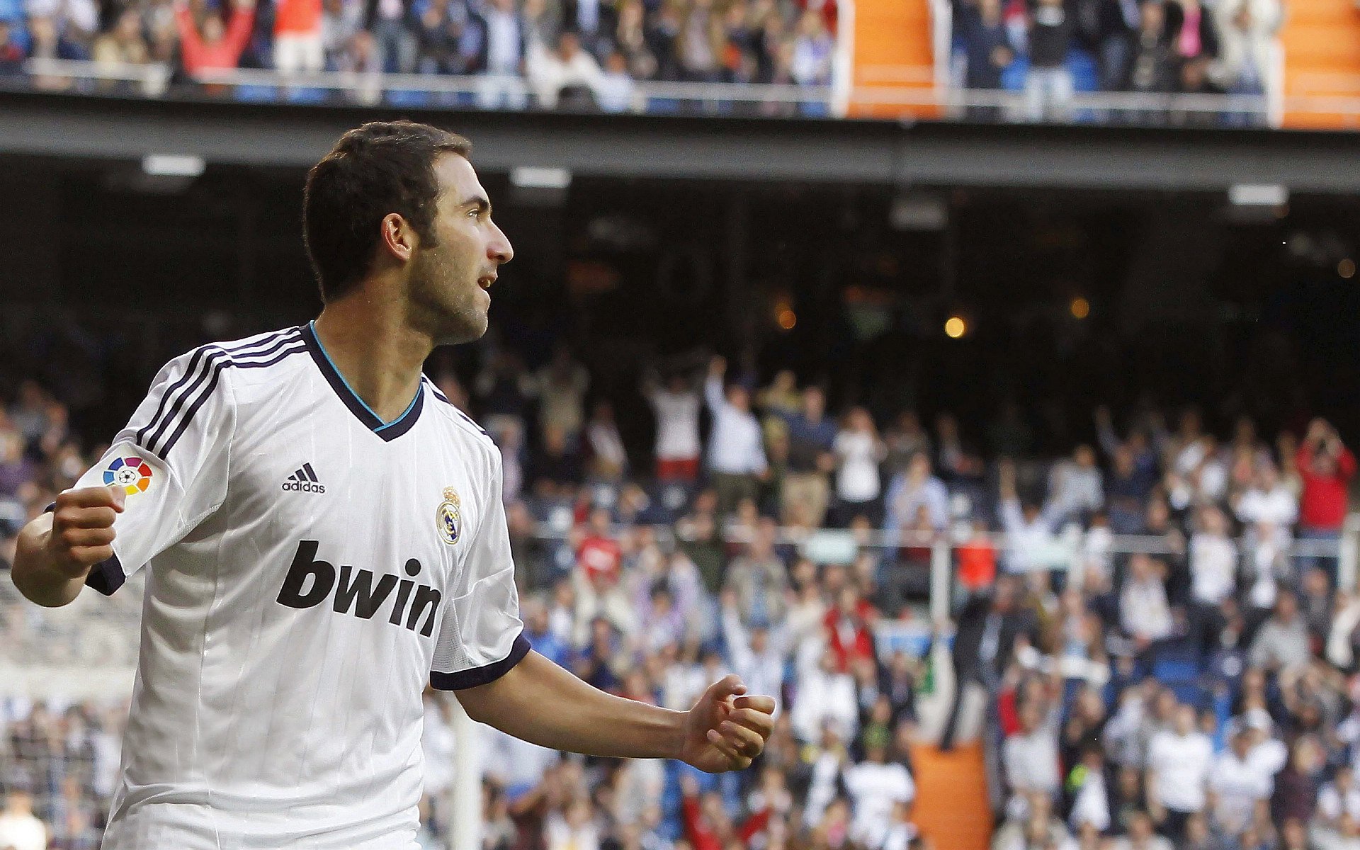 卡拉斯科教科书级演绎，皇家社会四球狂胜皇马震惊西甲