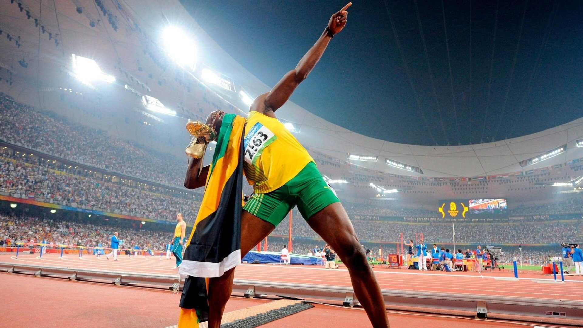 东方鏖战西方,马来西亚队力撼法国,安赛龙烈焰点燃赛场